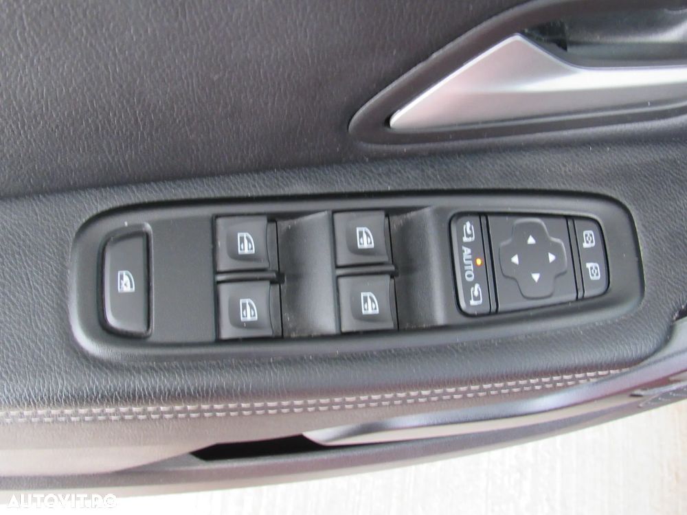 Dacia Duster TCe 150 4X4 Journey+ - 36