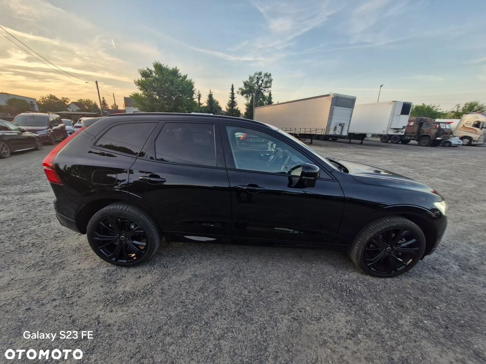 Volvo XC 60 T8 AWD Recharge Ultimate Black Edition - 6