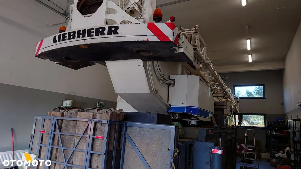 Liebherr LIEBHERR LTM1050 - 18