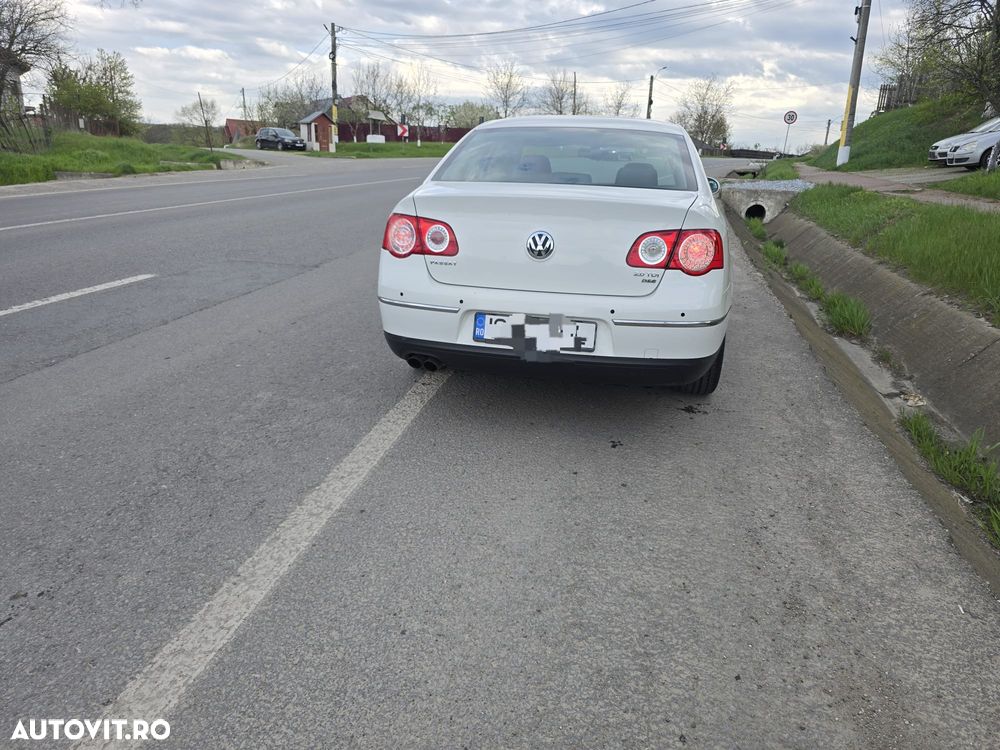 Volkswagen Passat 2.0 TDI Comfortline DPF DSG - 4