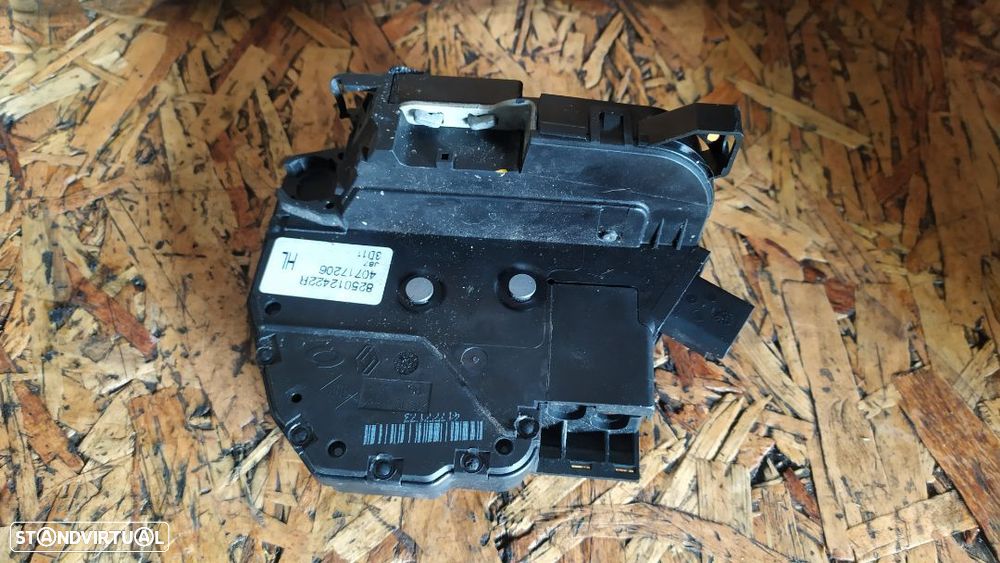 FECHO DA PORTA  RENAULT CAPTUR I - Trás Esquerdo - 2