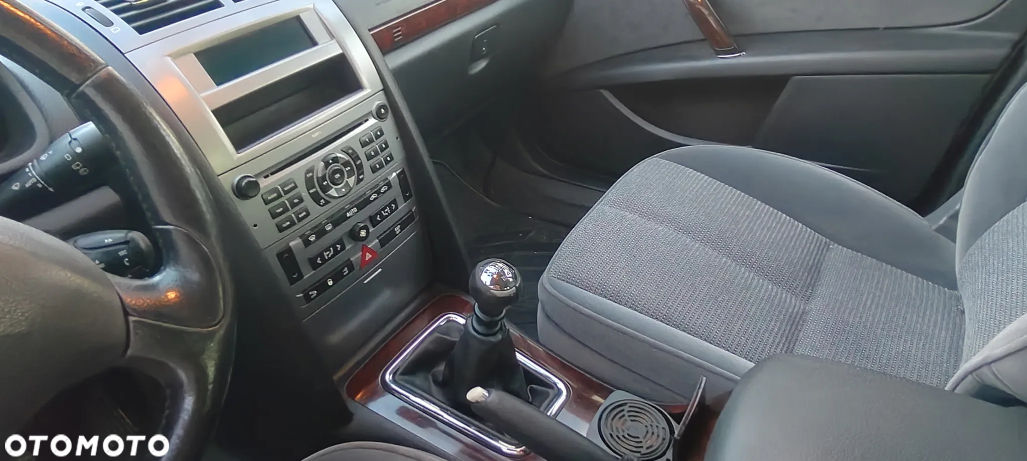 Peugeot 407 2.0 HDI Intense - 18