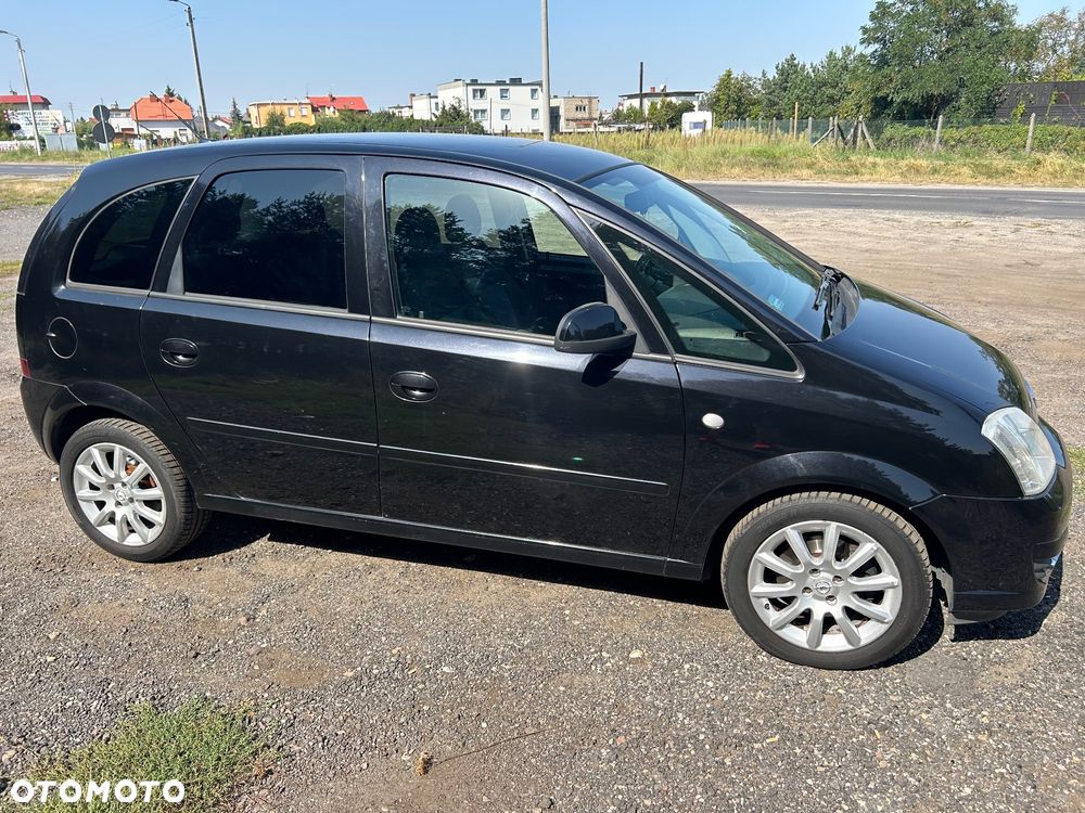 Opel Meriva 1.8 16V Cosmo Easytronic - 8