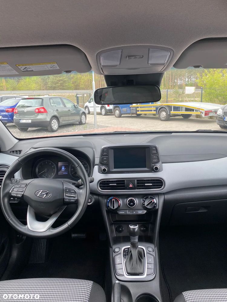 Hyundai Kona - 11