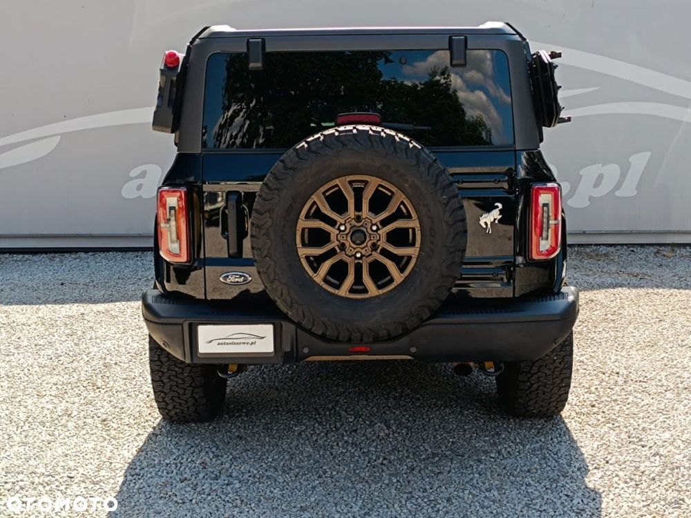Ford Bronco - 14