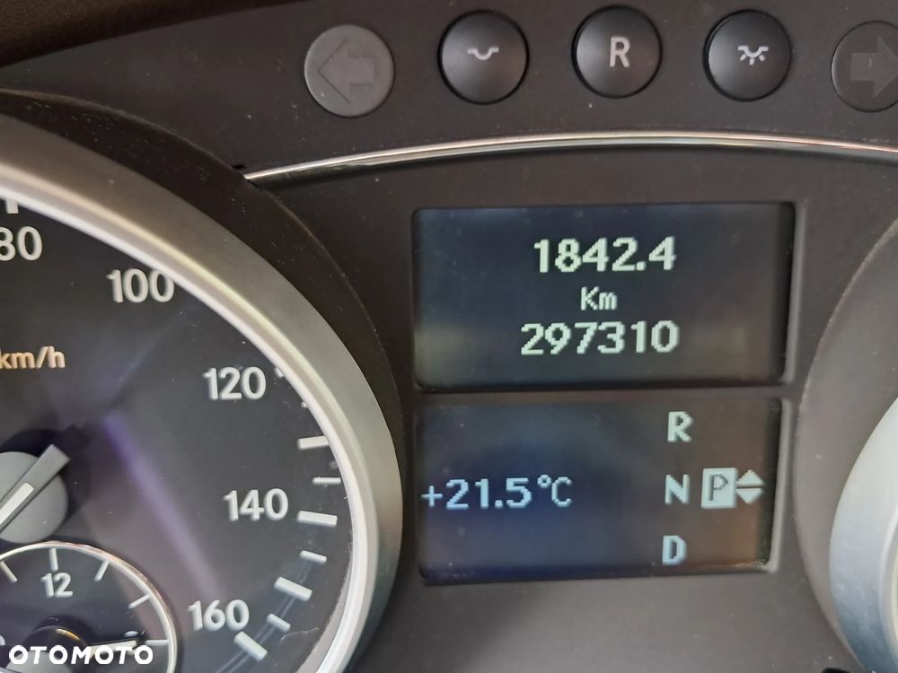 Mercedes-Benz ML 320 CDI 4Matic 7G-TRONIC - 27