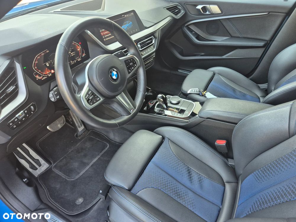 BMW Seria 2 220i Edition Colorvision - 32