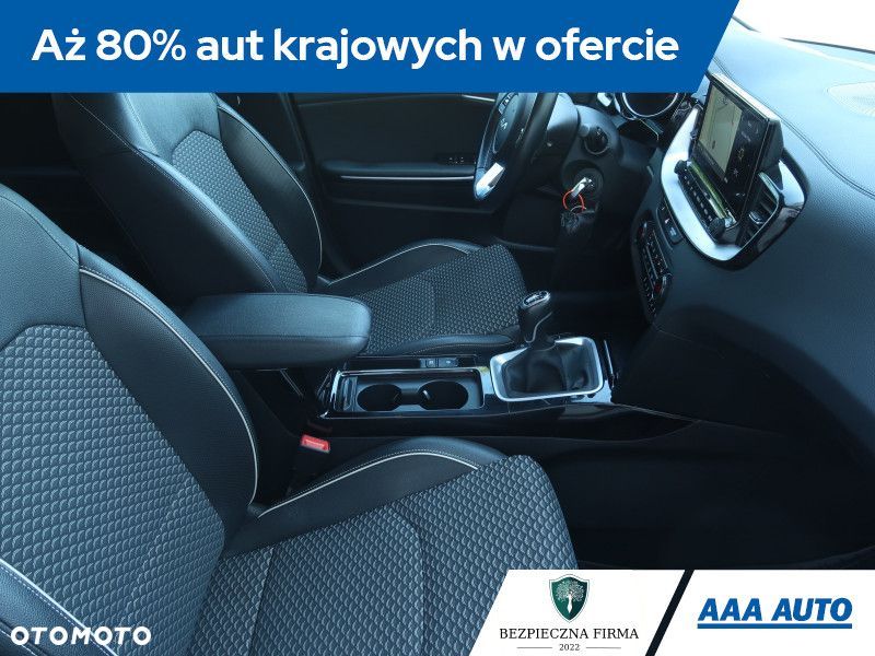 Kia Ceed - 10