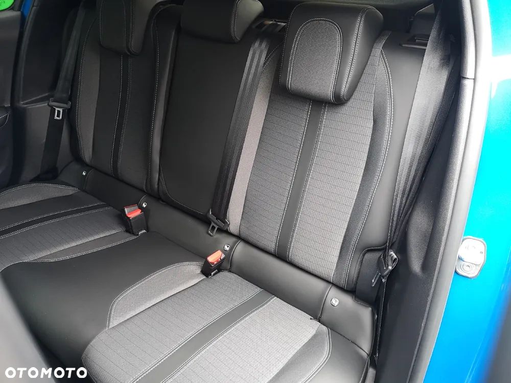 Peugeot 208 Allure - 23