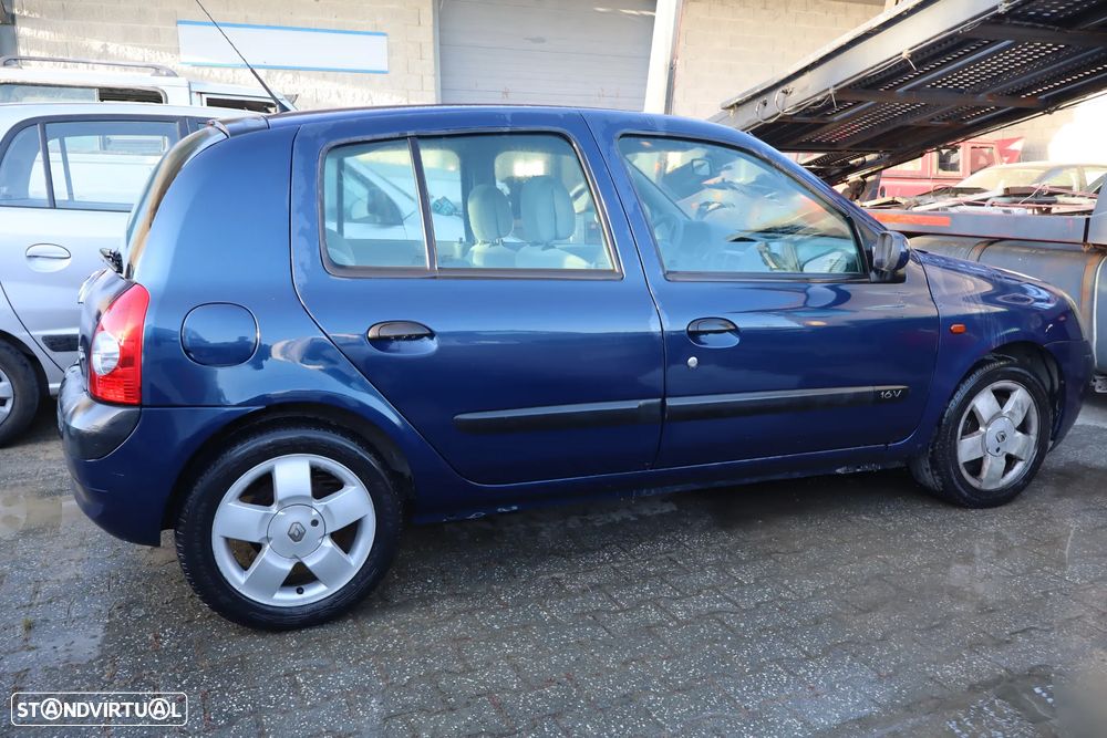 Renault Clio - 2