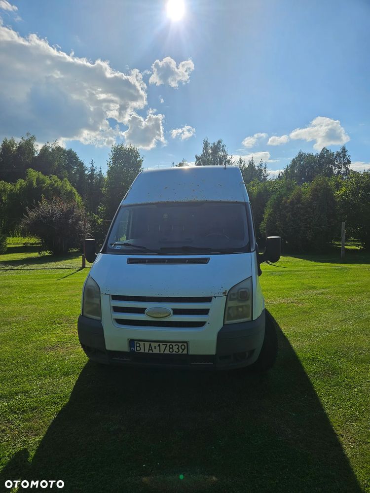 Ford Transit 350L - 1