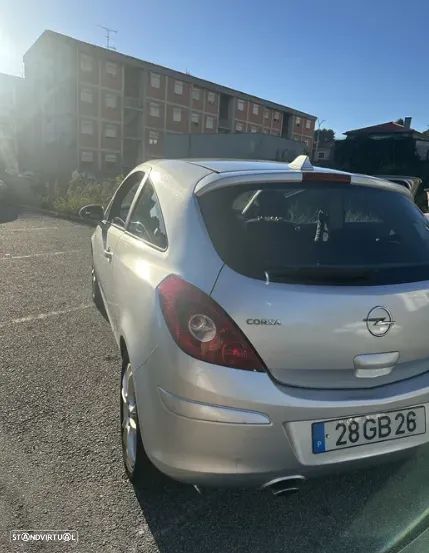 Opel Corsa 1.2 Black Edition - 1