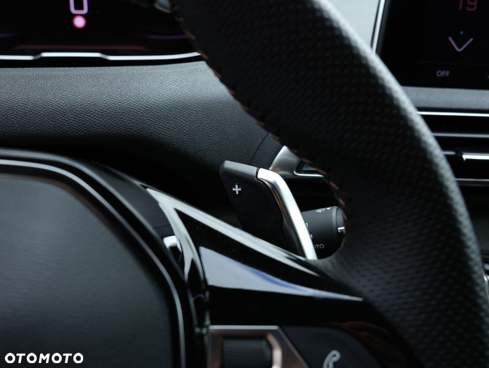 Peugeot 3008 1.5 BlueHDi GT S&S EAT8 - 18