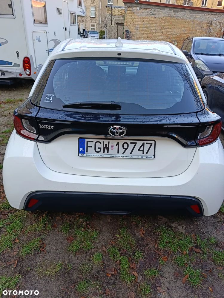 Toyota Yaris 1.5 Comfort - 2