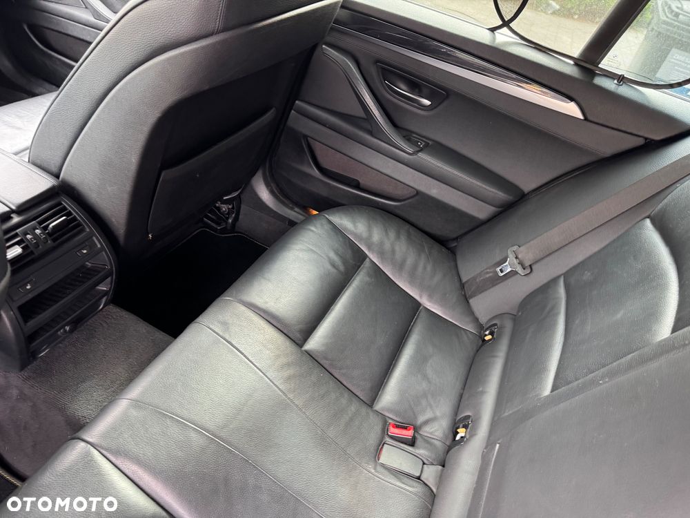 BMW Seria 5 520d BluePerformance - 16