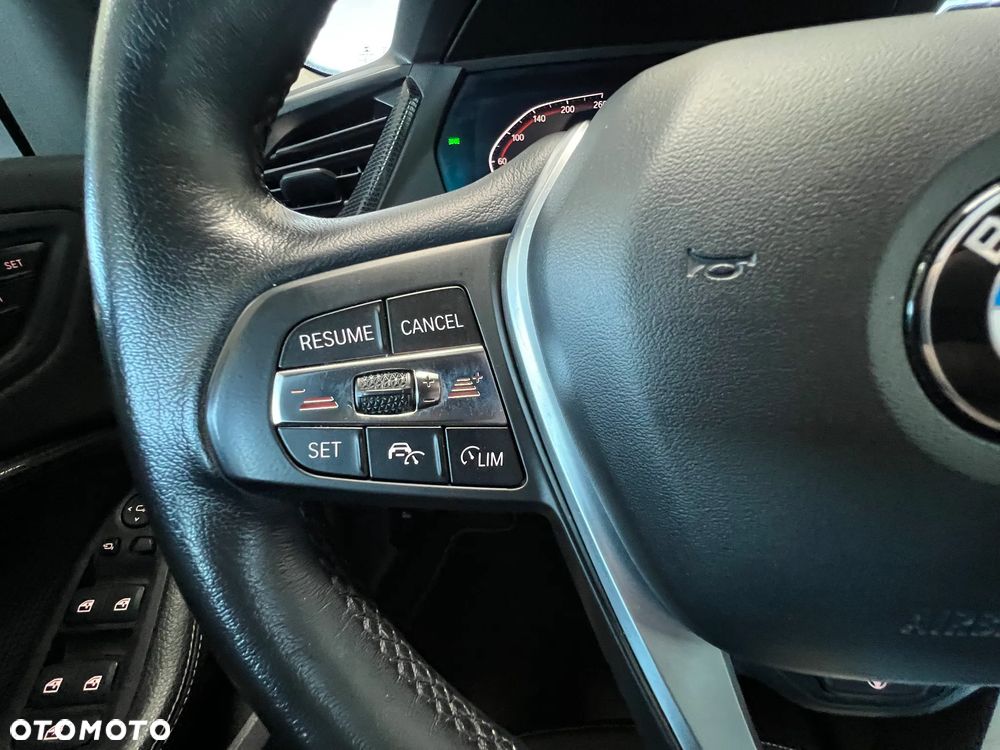 BMW Seria 2 220i Luxury Line - 25