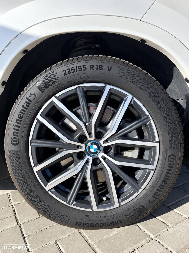 BMW iX1 xDrive30 Pack Desportivo M - 12