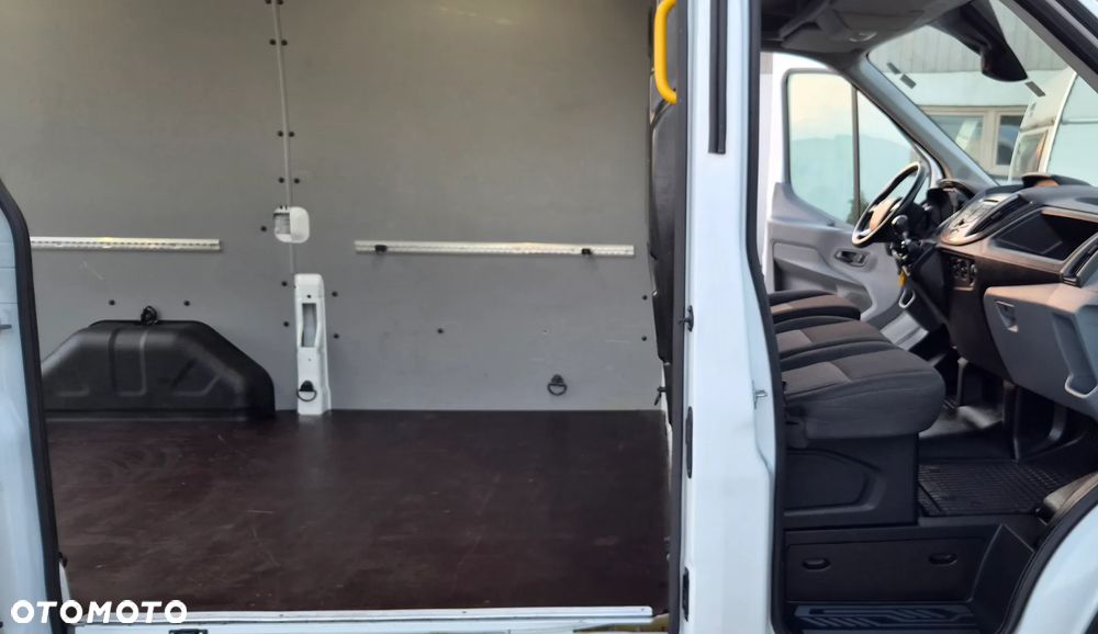 Ford Transit L2H2 2.0d Kamera Podgrzewane siedzen Stan Idealnyia - 10
