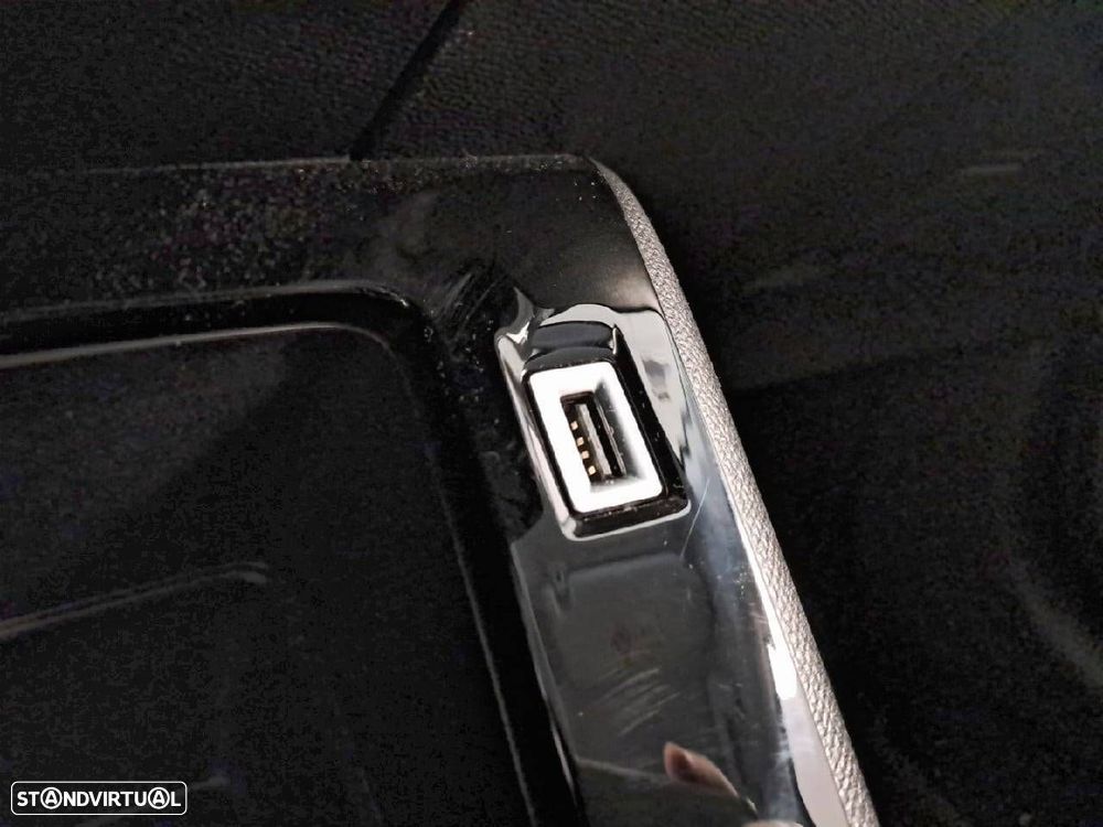 Peugeot 208 1.2 PureTech Active Pack - 23