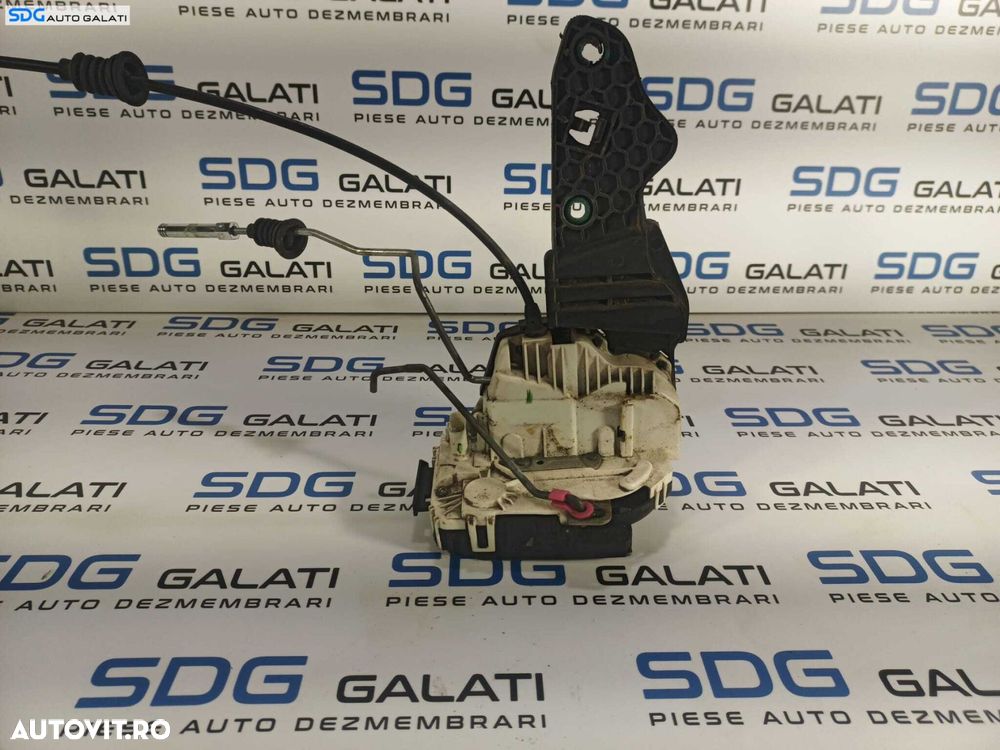 Incuietoare Broasca pentru Usa Portiera Dreapta Spate Fiat Freemont 2008 - 2016 Cod P04589696AA [L1249] - 1