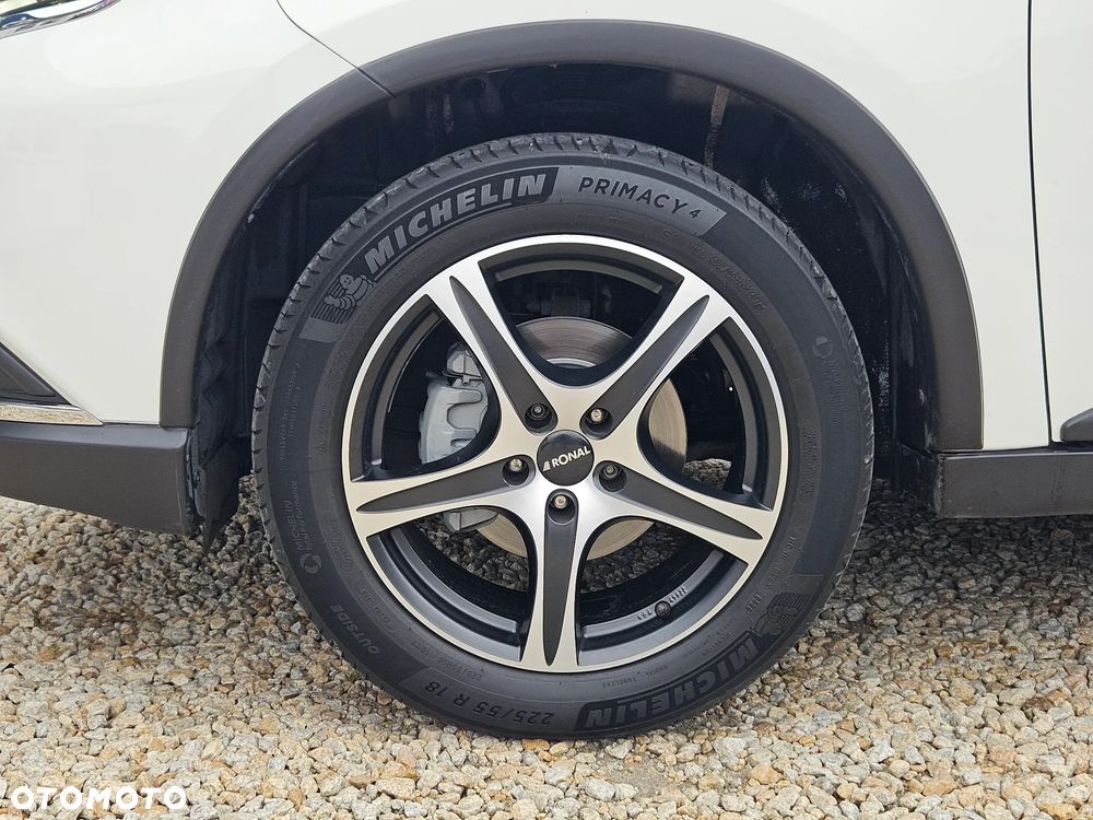 Mitsubishi Outlander 2.0 Invite + 2WD - 39