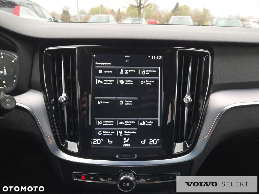 Volvo V60 B4 D Momentum - 17