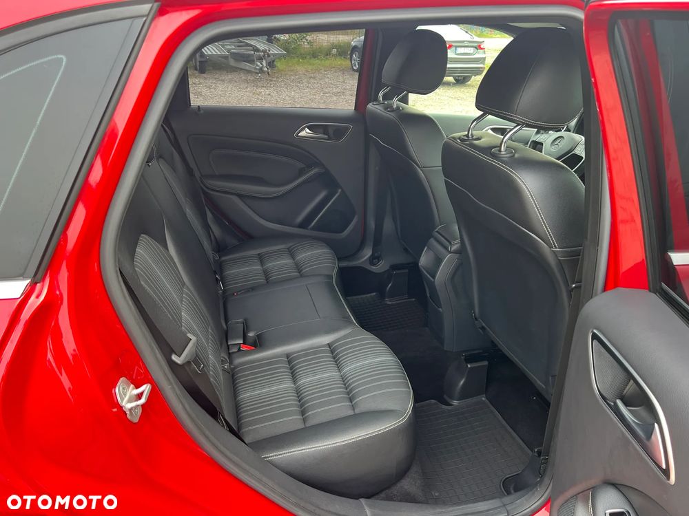 Mercedes-Benz Klasa B 200 CDI (BlueEFFICIENCY) - 22