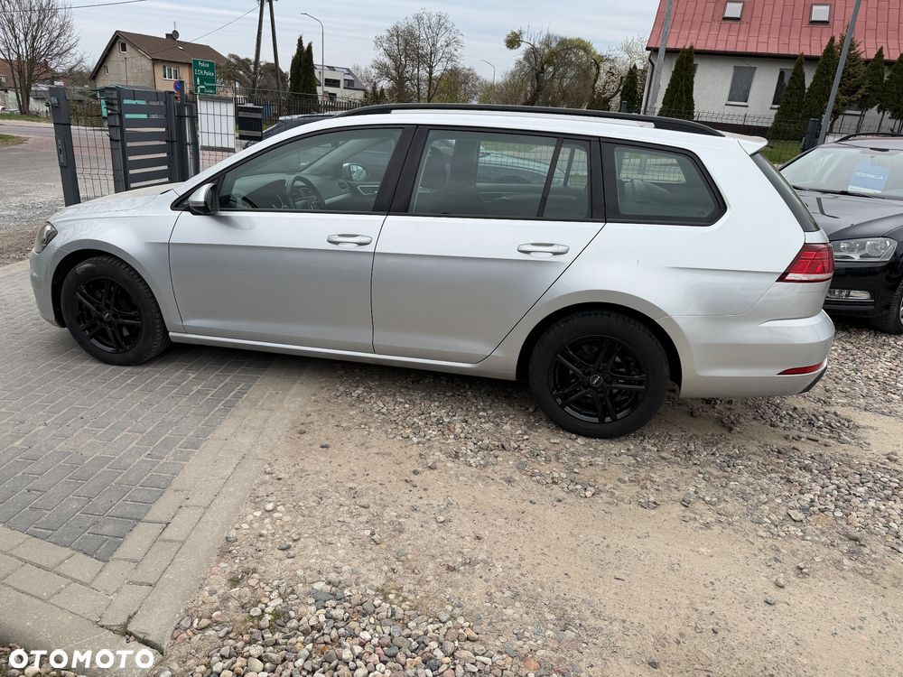 Volkswagen Golf 1.6 TDI BMT Comfortline - 8