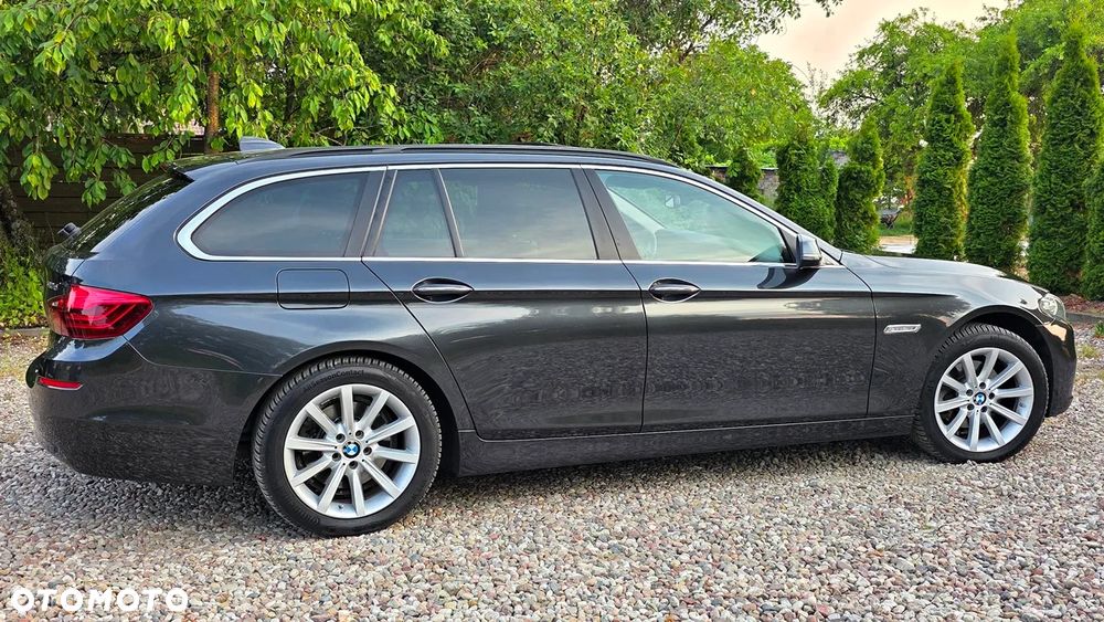 BMW Seria 5 520d xDrive - 13