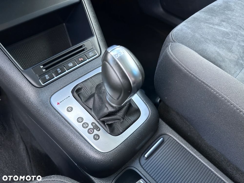 Volkswagen Tiguan - 16