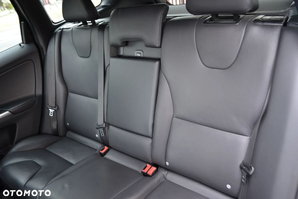 Volvo XC 60 - 26