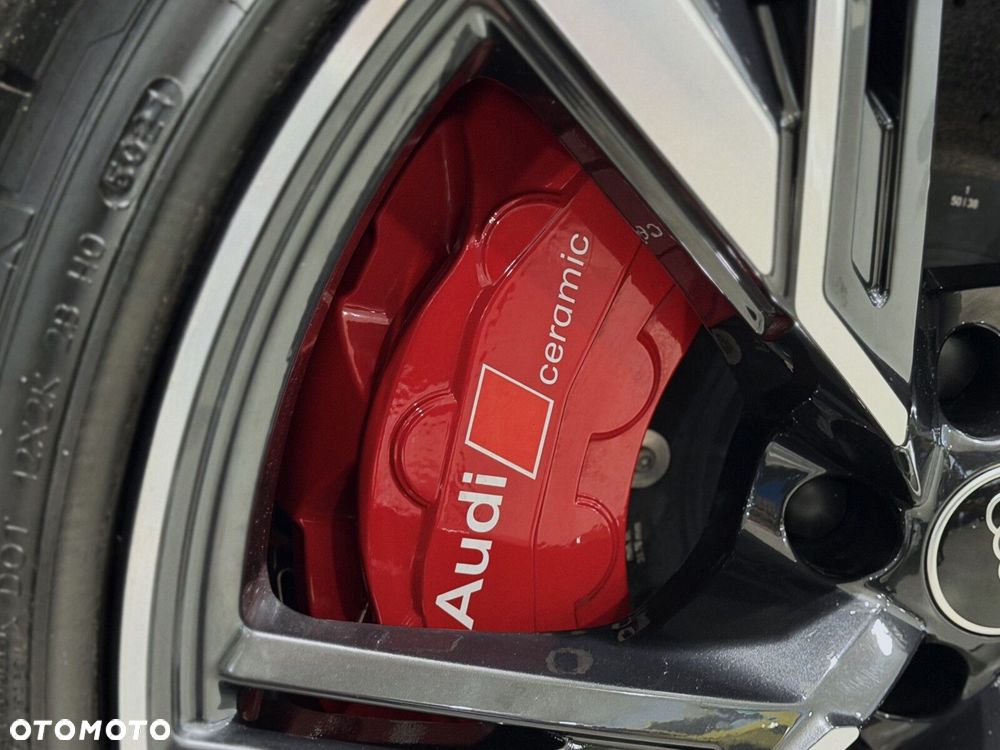 Audi RS6 Avant - 31