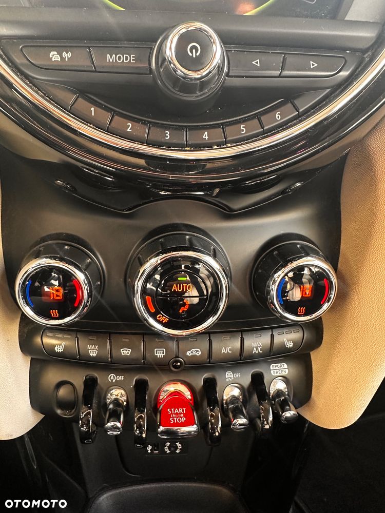 MINI Cooper Standard - 8