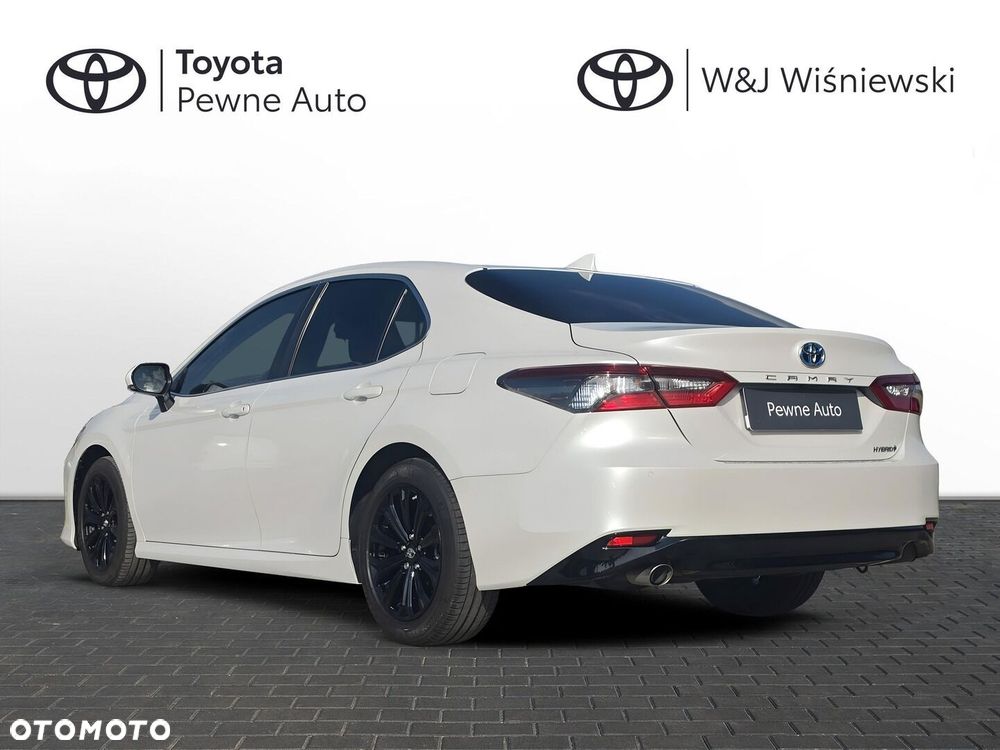 Toyota Camry - 27