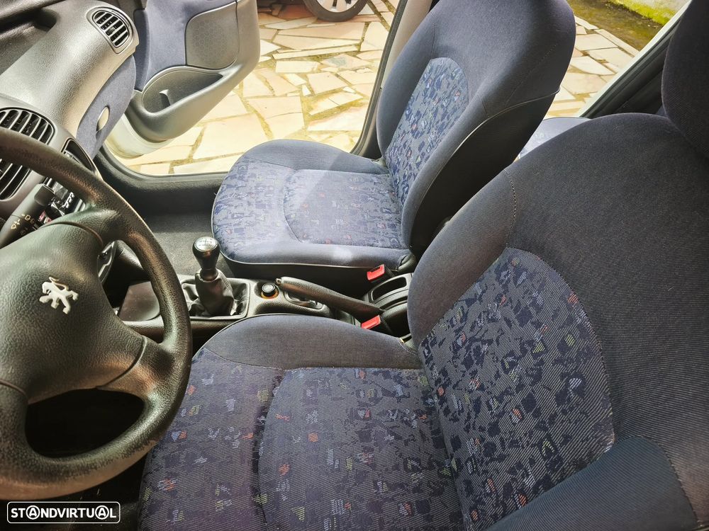 Peugeot 206 1.1 XR Présence - 11