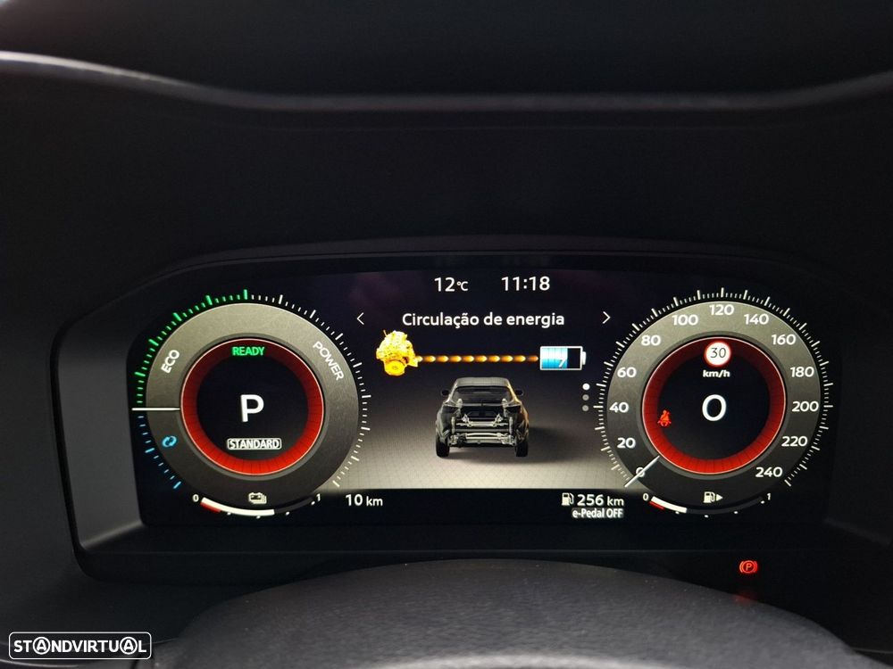 Nissan Juke 1.6 Hybrid N-Connecta Two Tone - 18