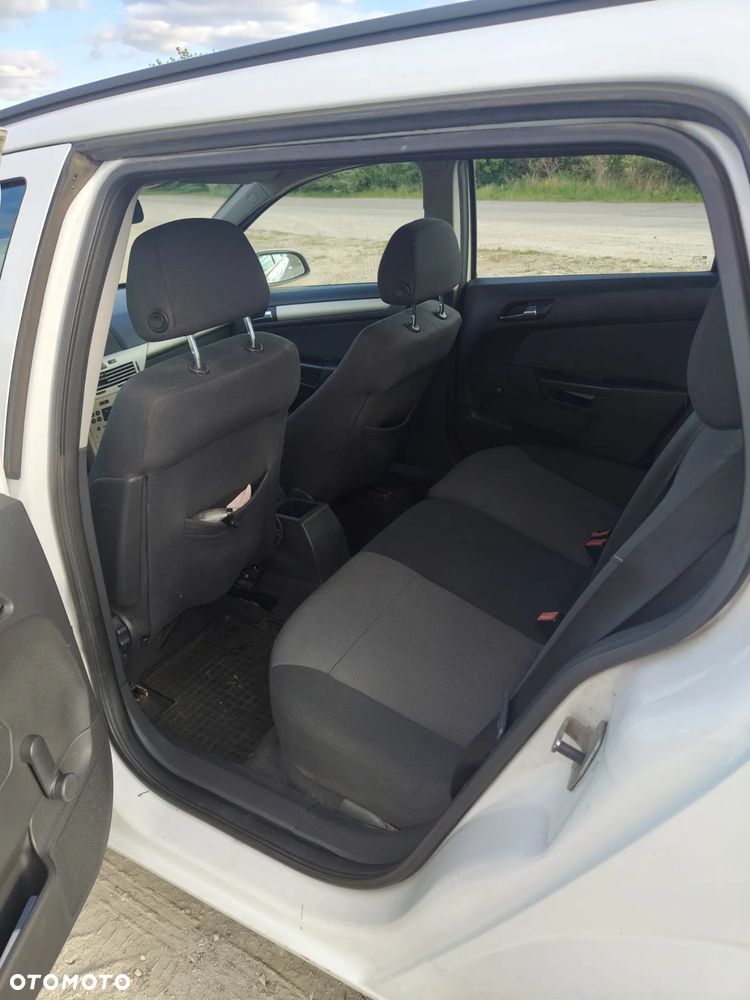 Opel Astra III 1.7 CDTI Cosmo - 14