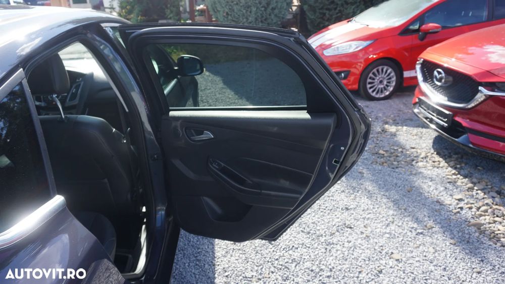 Ford Focus 1.0 EcoBoost Start-Stopp-System Titanium - 12