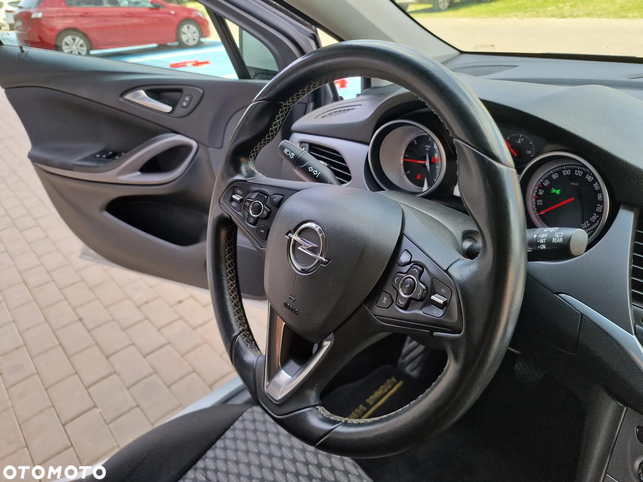 Opel Astra V 1.6 CDTI Essentia - 18