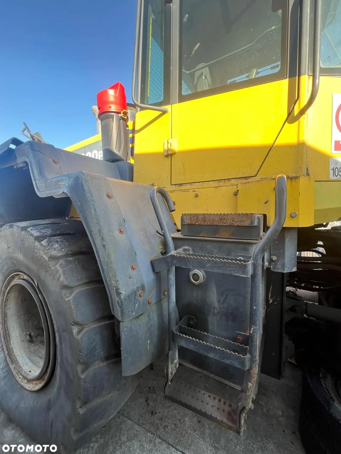 Komatsu - 4