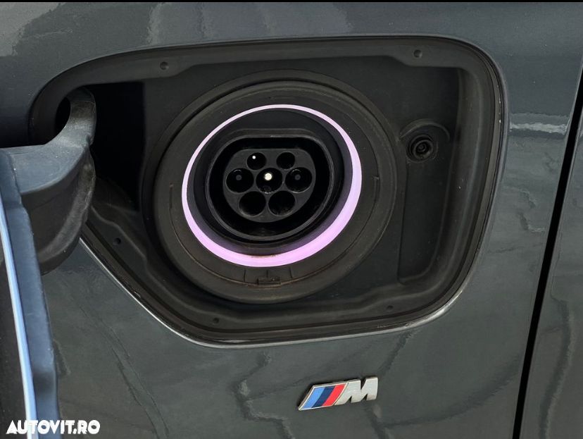 BMW Seria 3 330e iPerformance M Sport - 16