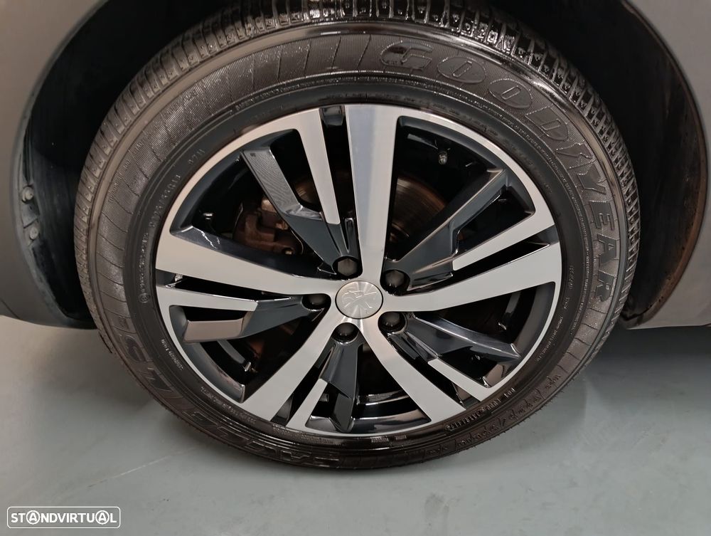Peugeot 3008 1.5 BlueHDi GT Line - 32