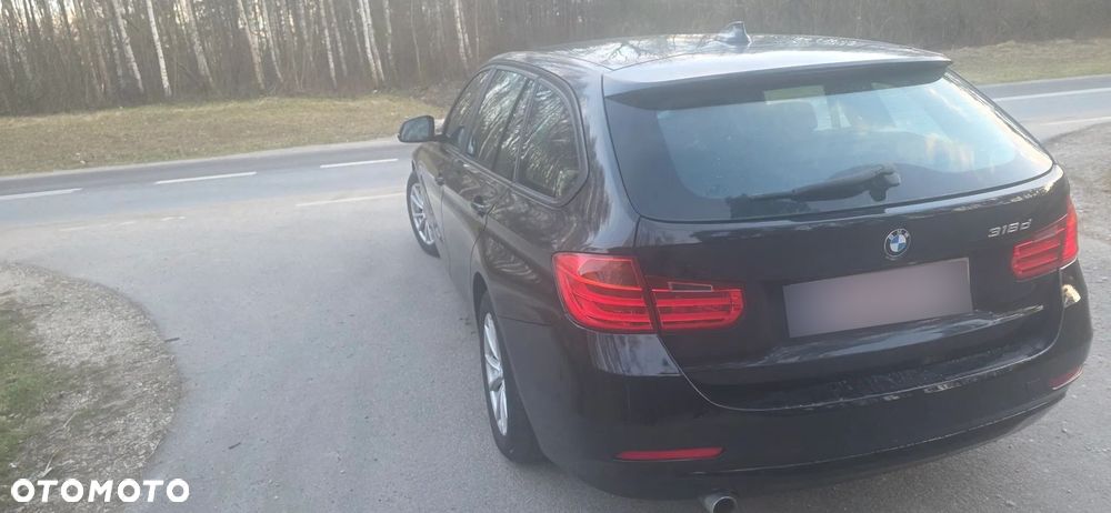 BMW Seria 3 318d Blue Performance - 12