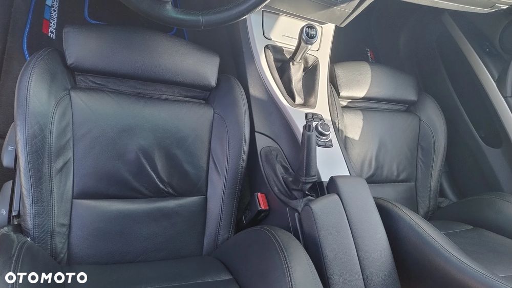 BMW Seria 3 325i - 15