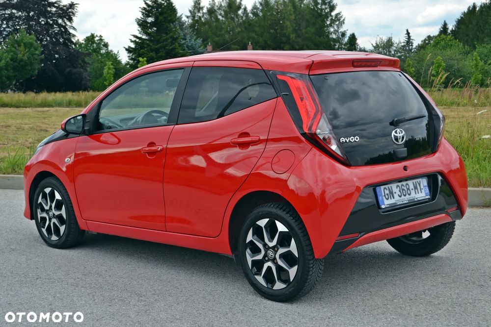 Toyota Aygo x.shift x-play connect - 3