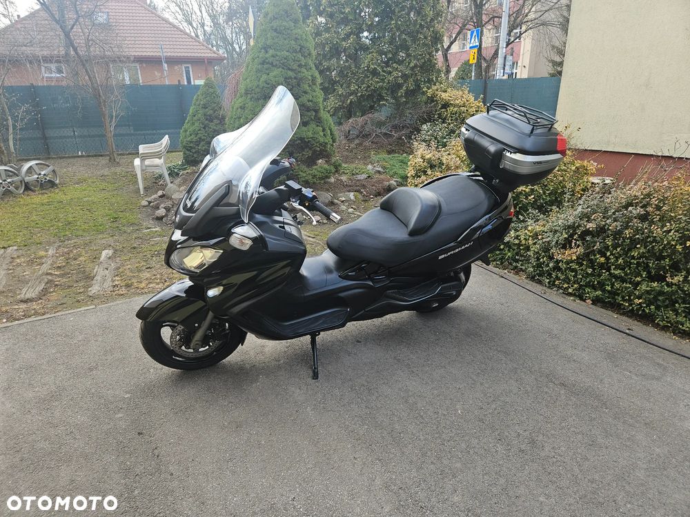 Suzuki Burgman - 1