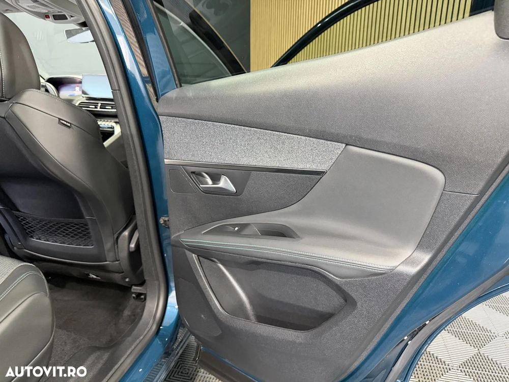 Peugeot 3008 225 e-EAT8 Allure Pack - 24