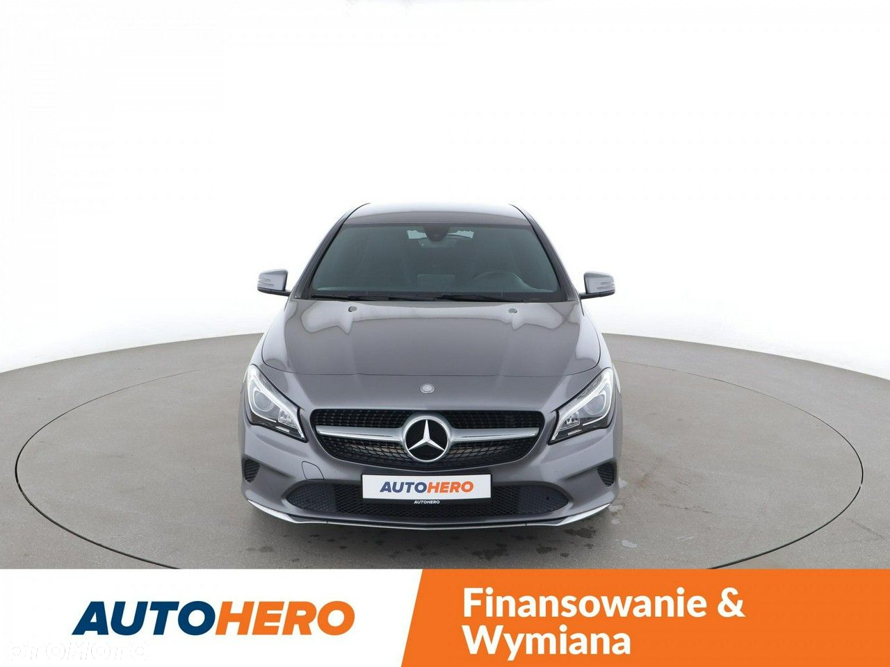 Mercedes-Benz CLA - 10