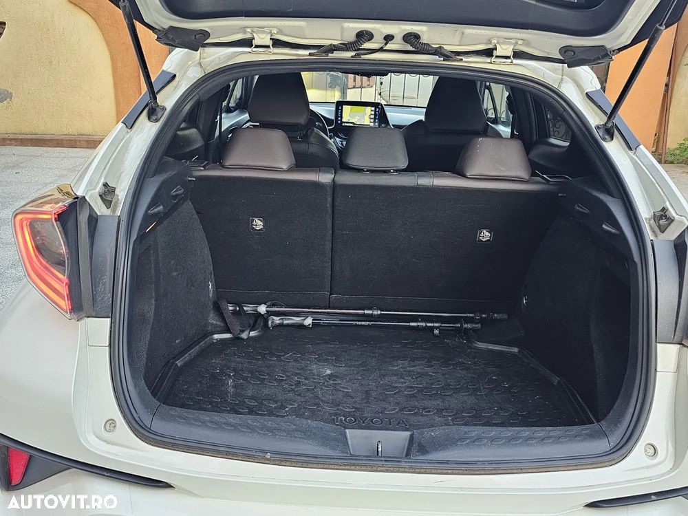 Toyota C-HR - 4