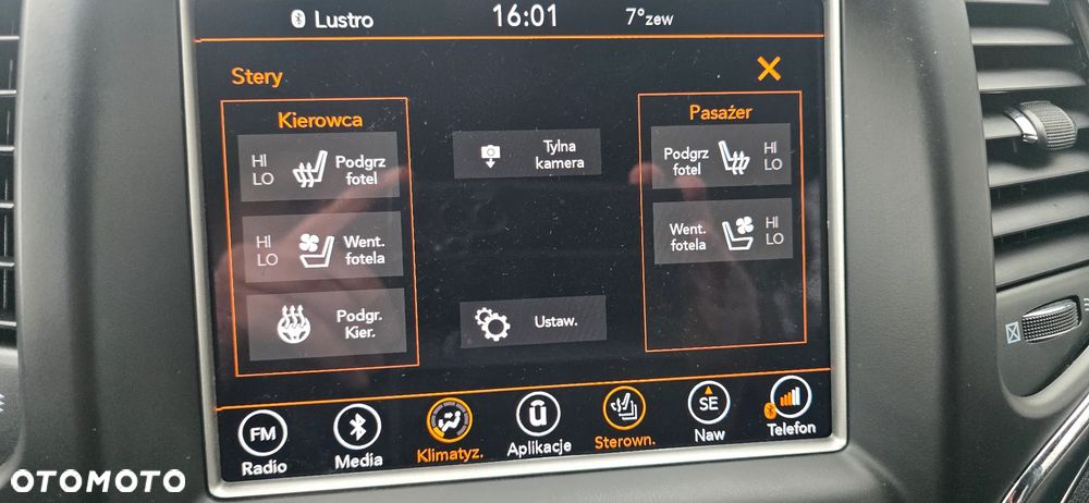 Jeep Grand Cherokee - 19